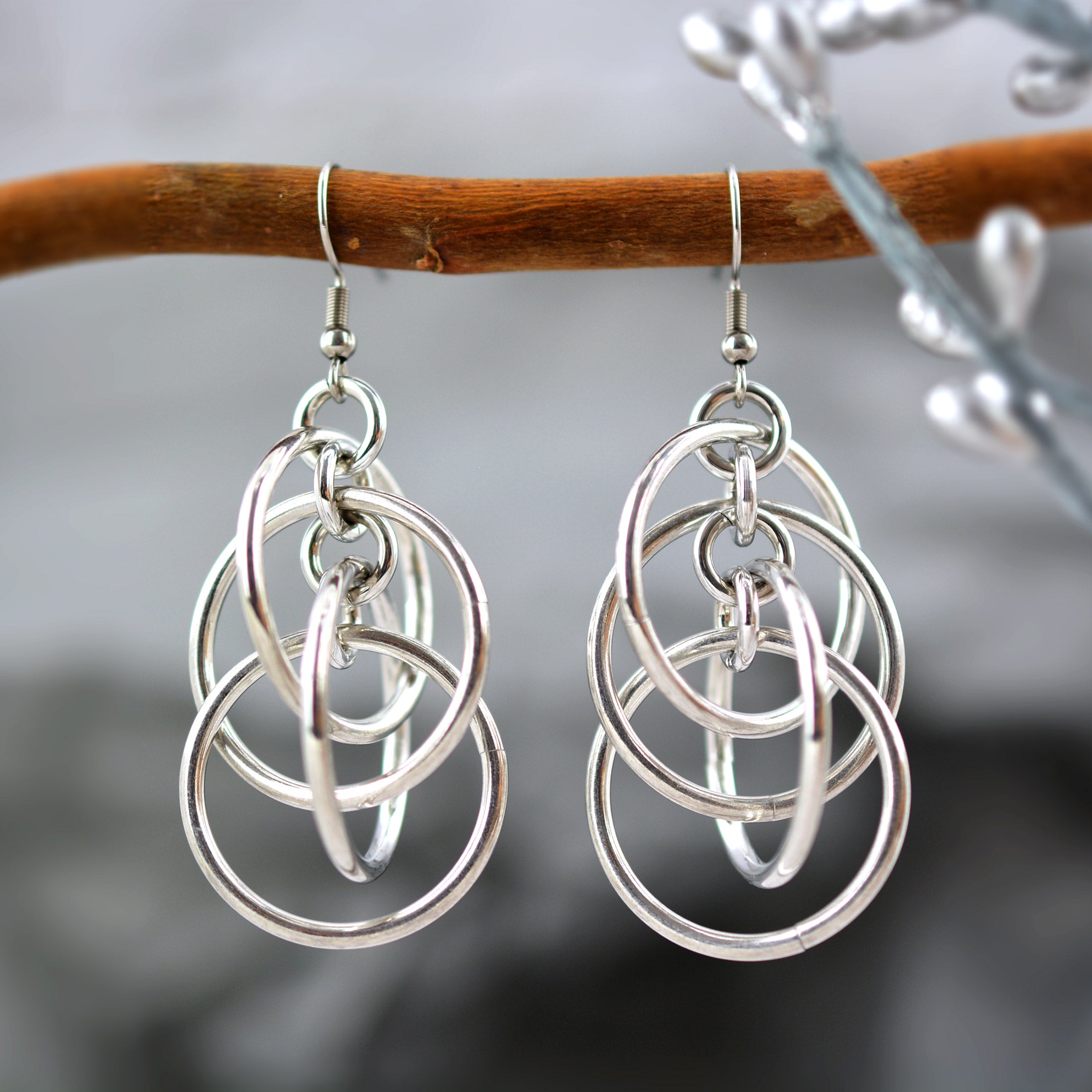 Intertwined Hoops