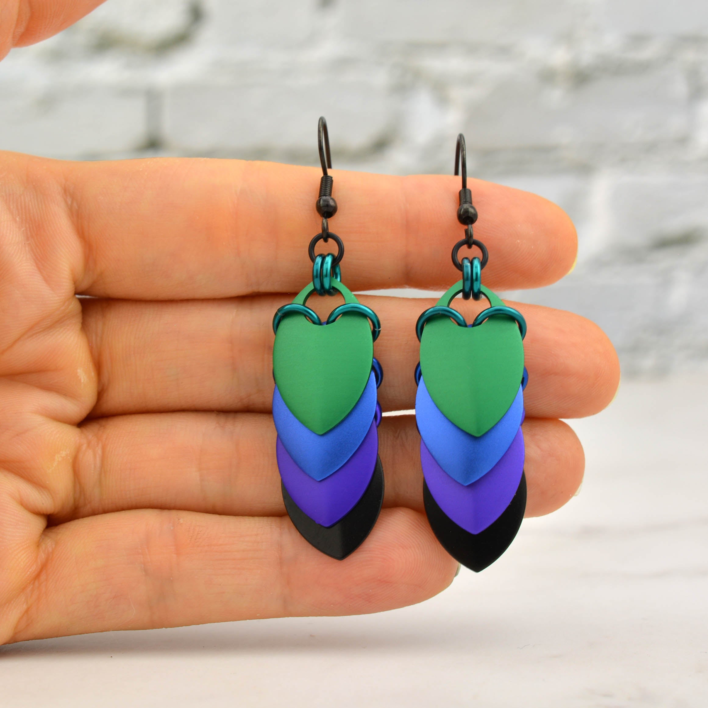Chevron Short Earrings - Dark Mermaid
