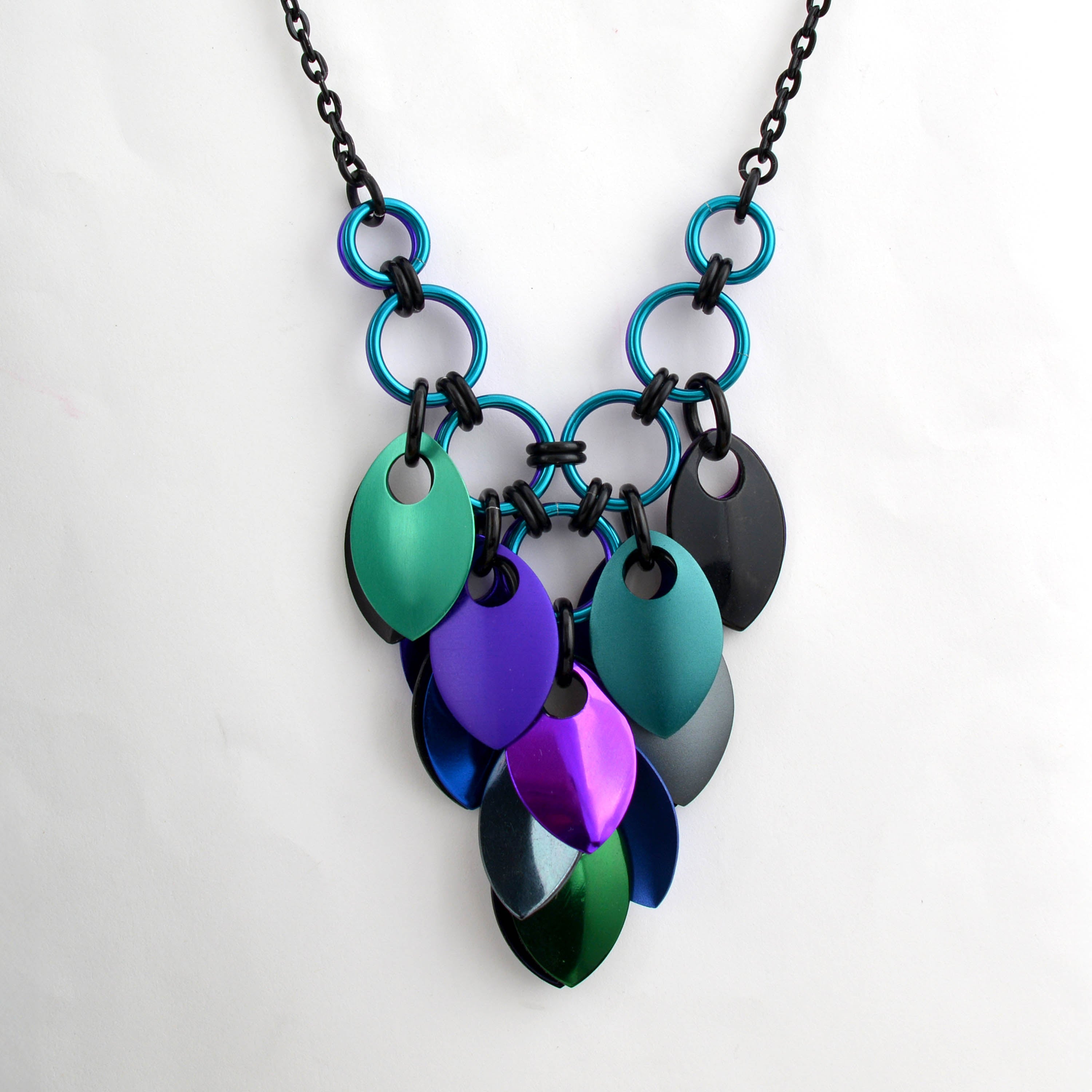 Cascading Leaves V Necklace - Dark Mermaid
