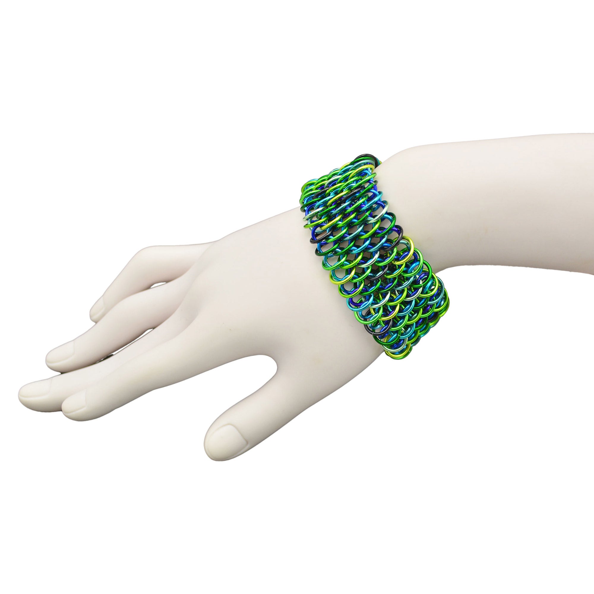 SALE: Dragonscale Cuff - Medium (7.25")