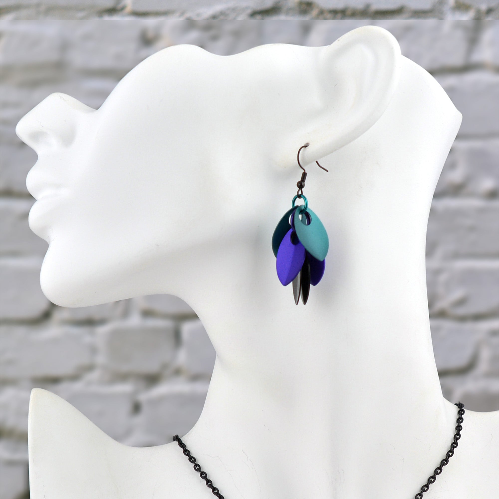Cascading Leaves Short Earrings - Dark Mermaid