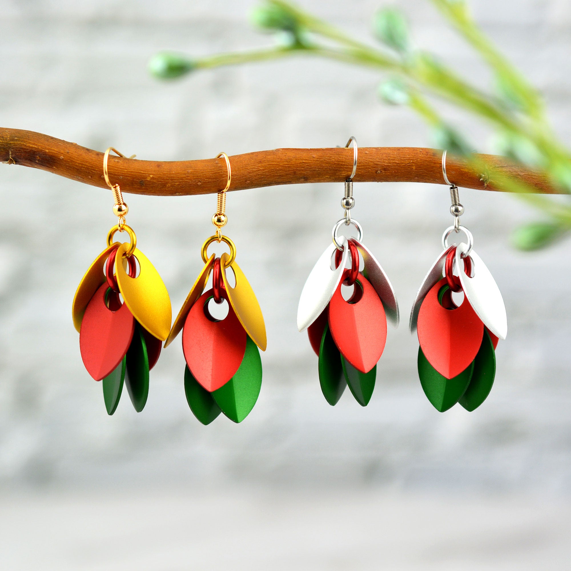 Christmas Cascading Leaves Short Earrings