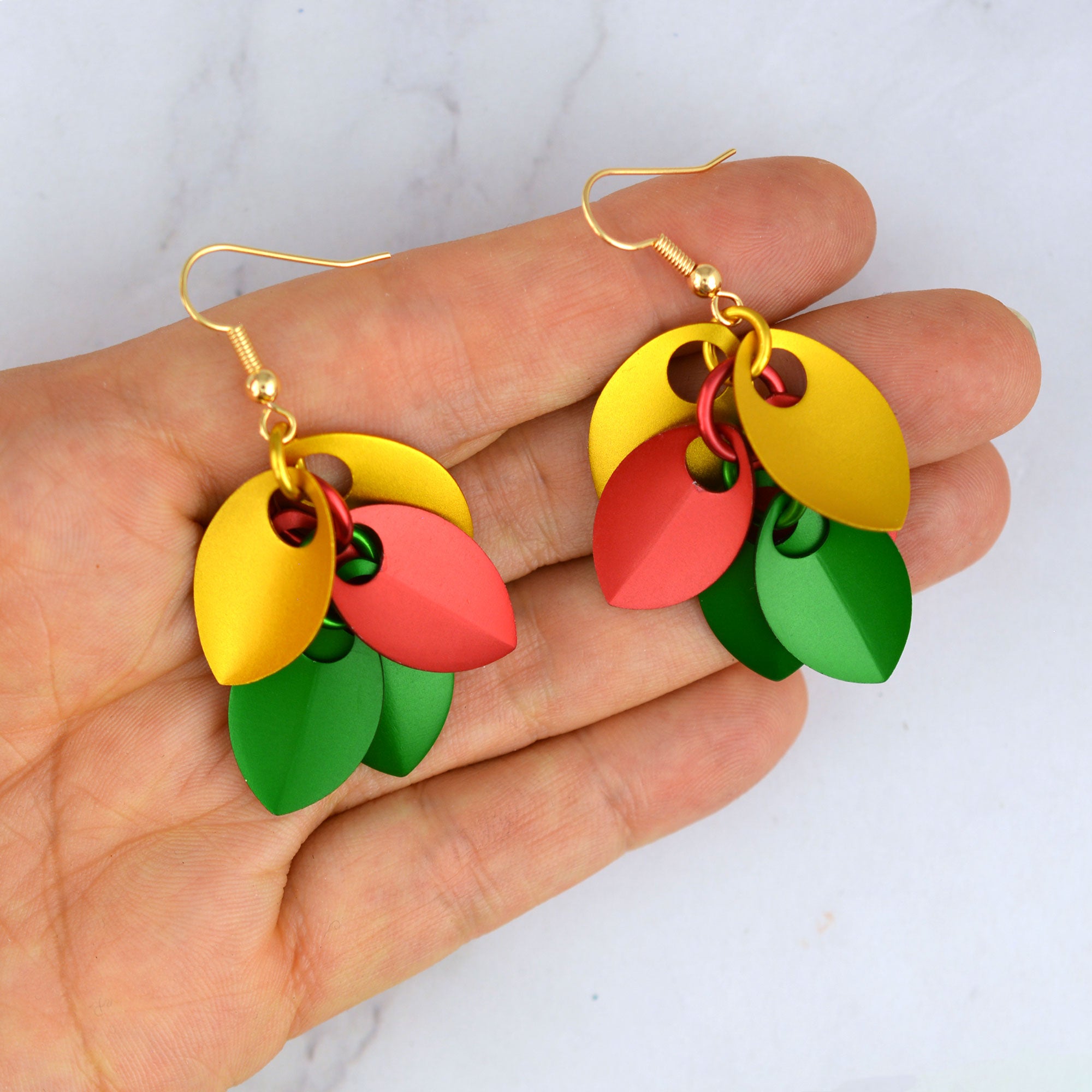Christmas Cascading Leaves Short Earrings