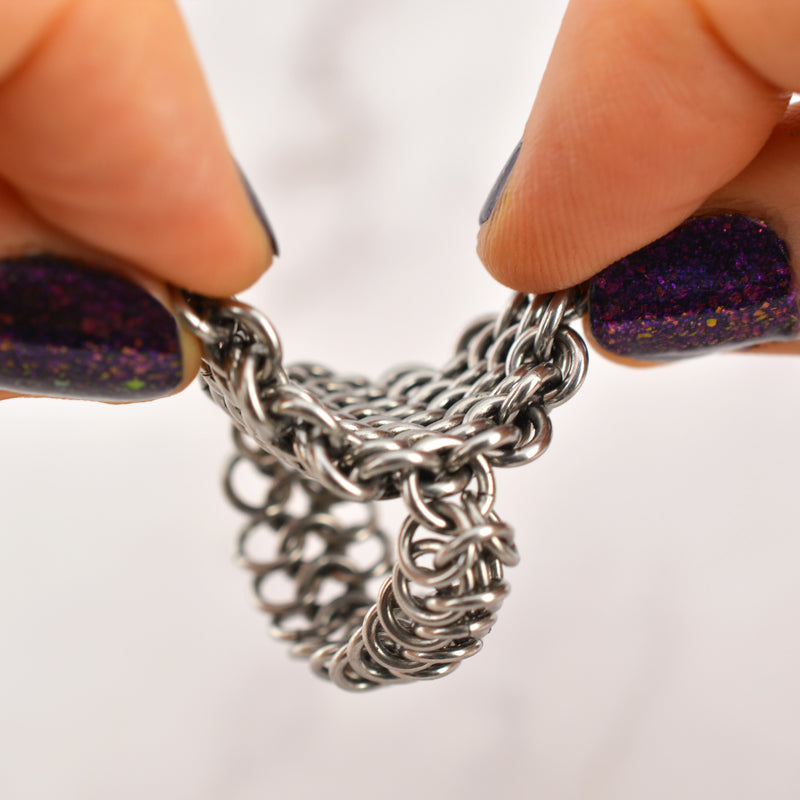 Finger Armor - Mesh Diamond Statement Ring