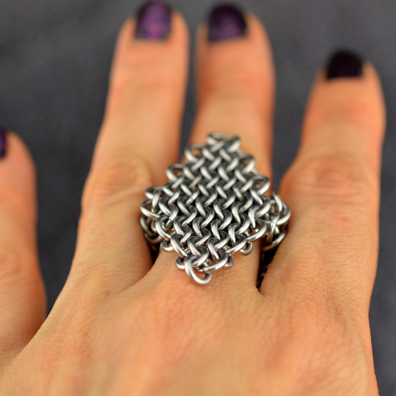 Finger Armor - Mesh Diamond Statement Ring