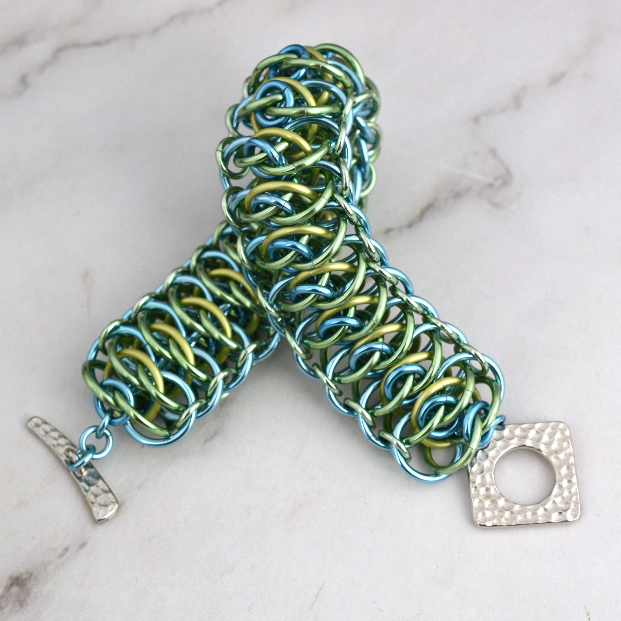 SALE: Edged Viperscale Bracelet - Medium (7.25")