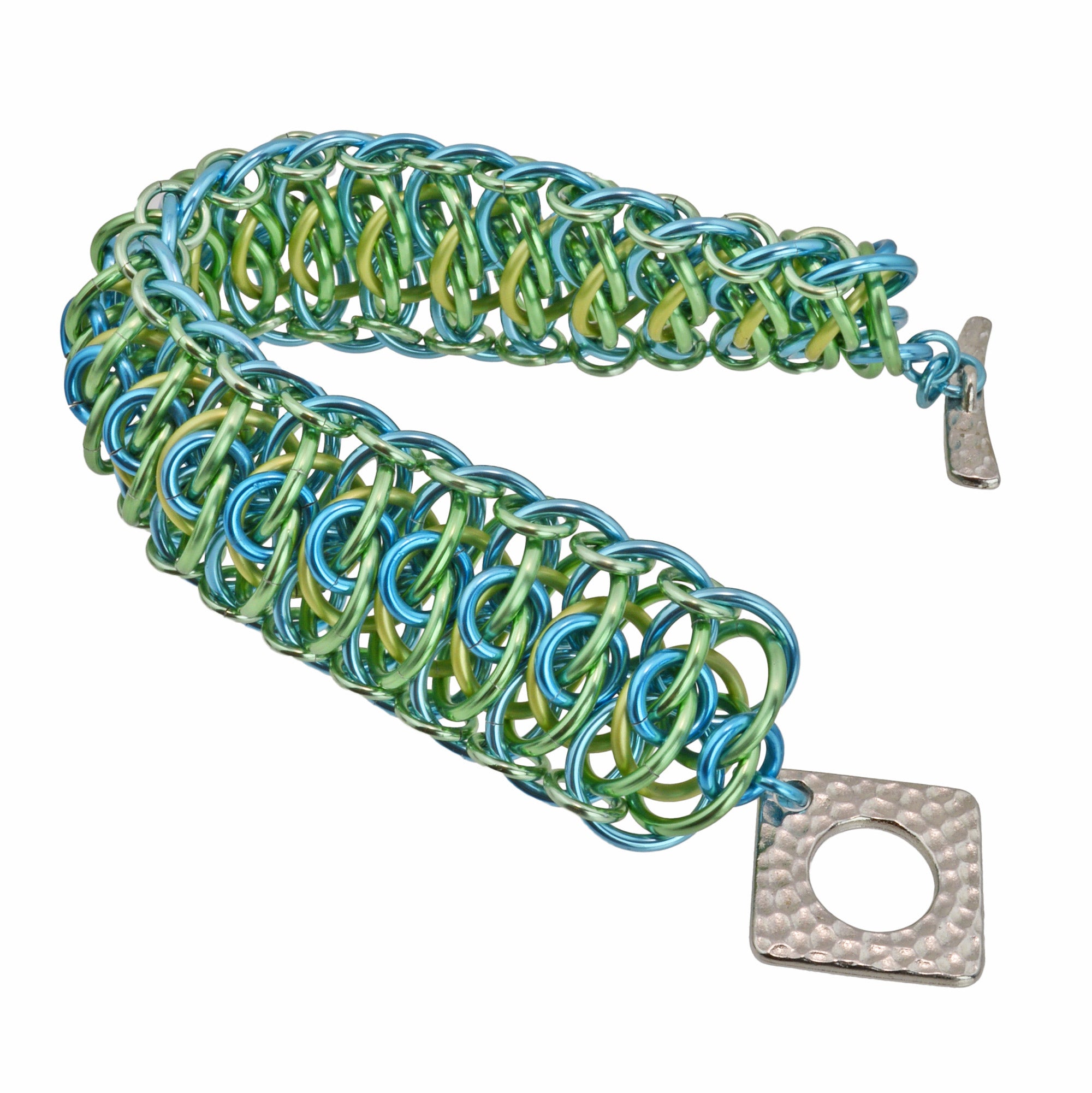 SALE: Edged Viperscale Bracelet - Medium (7.25")