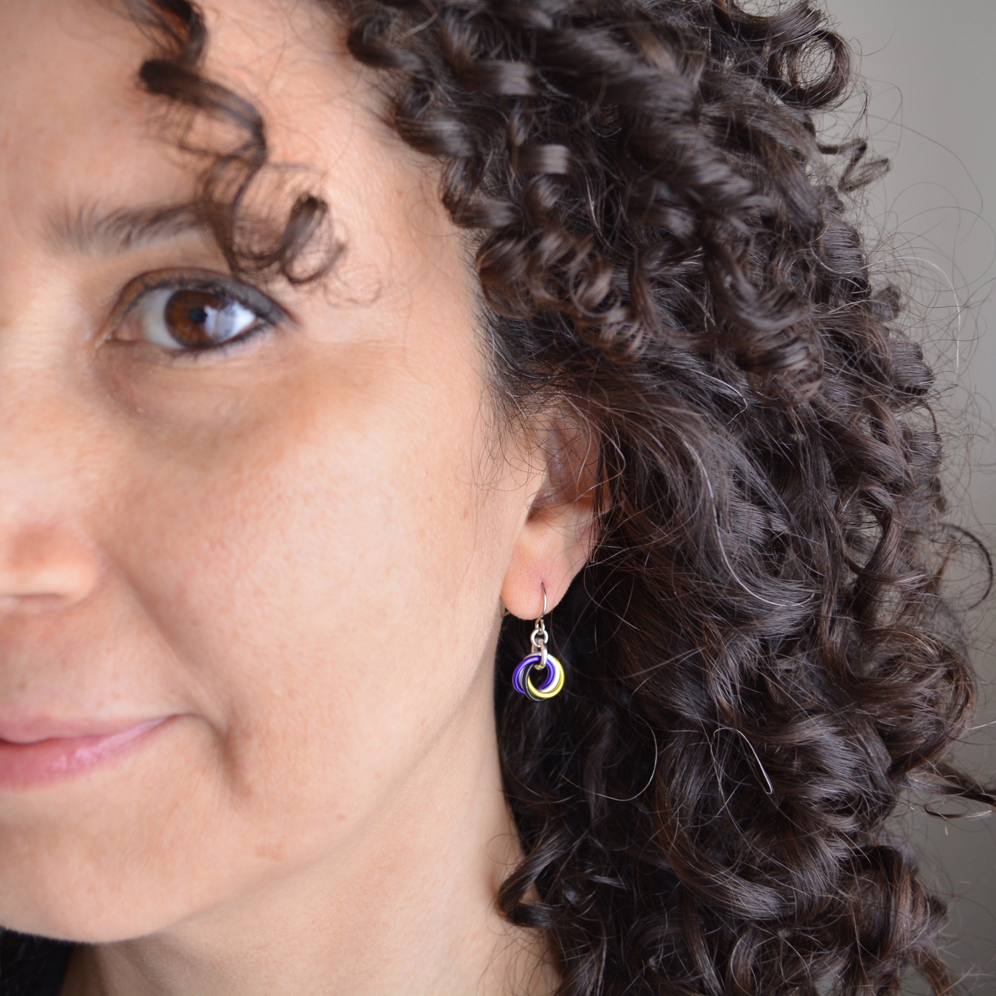 Nonbinary Pride - Mini Knot Earring